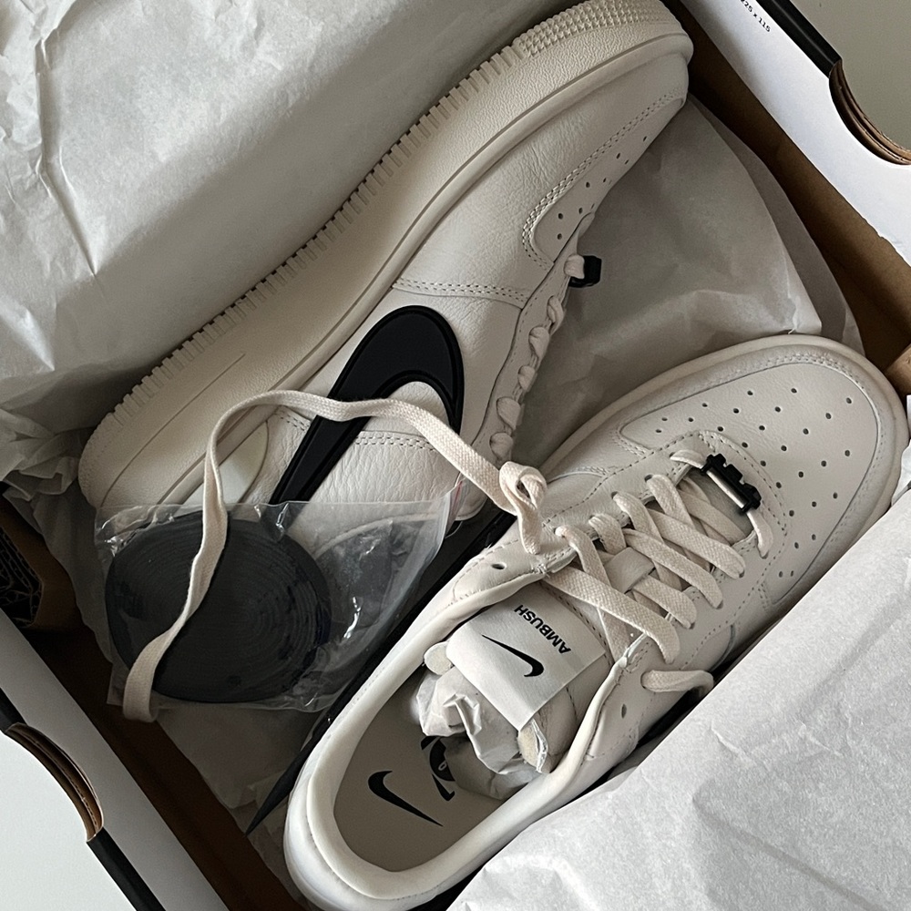 NIKE X AMBUSH AIR FORCE 1 WHITE SIZE 6